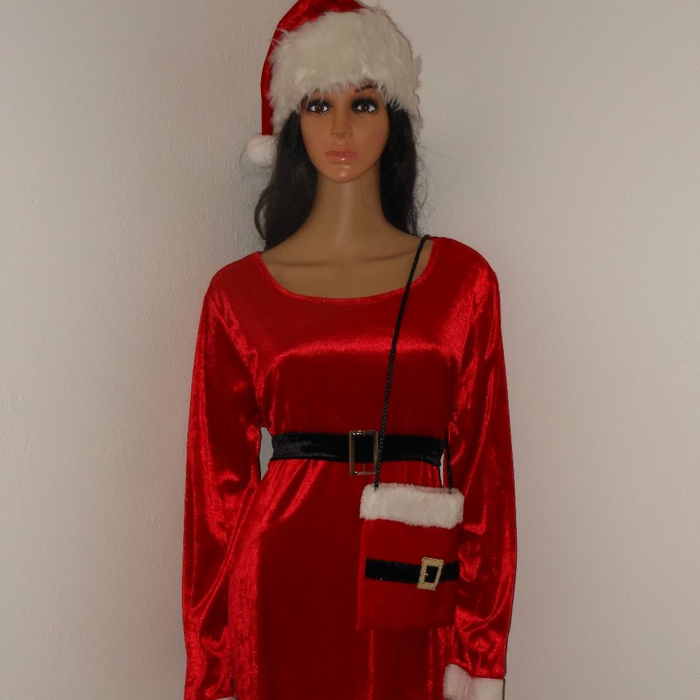 FASHION COLLECTION RED AND WHITE FAUX FUR TRIM DRESS PLUS SIZE